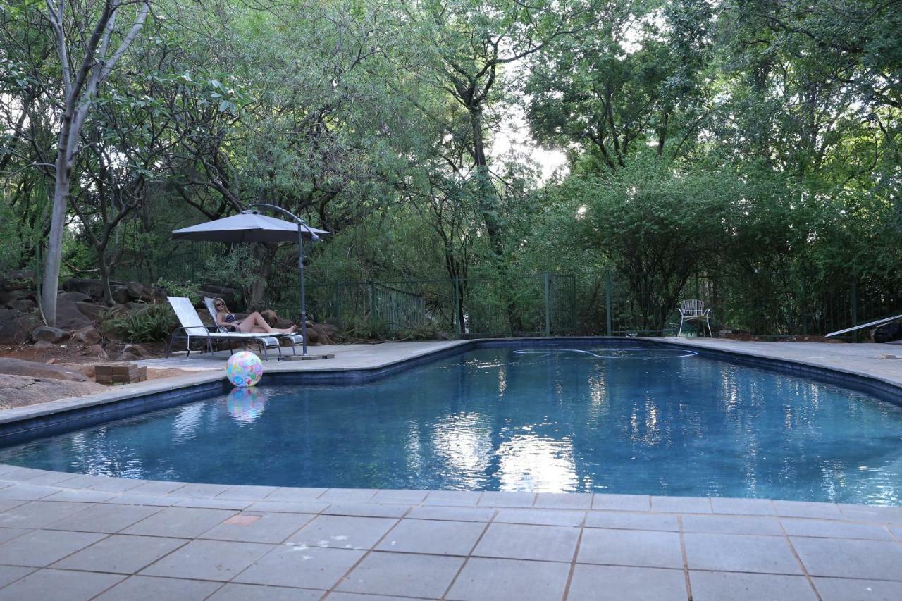 Angel Oak Guesthouse Brits Exterior photo
